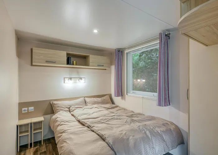 Lovely Stacaravan In