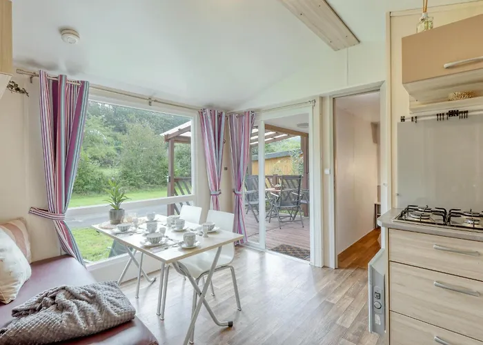 Lovely Stacaravan In 3* Irrhausen